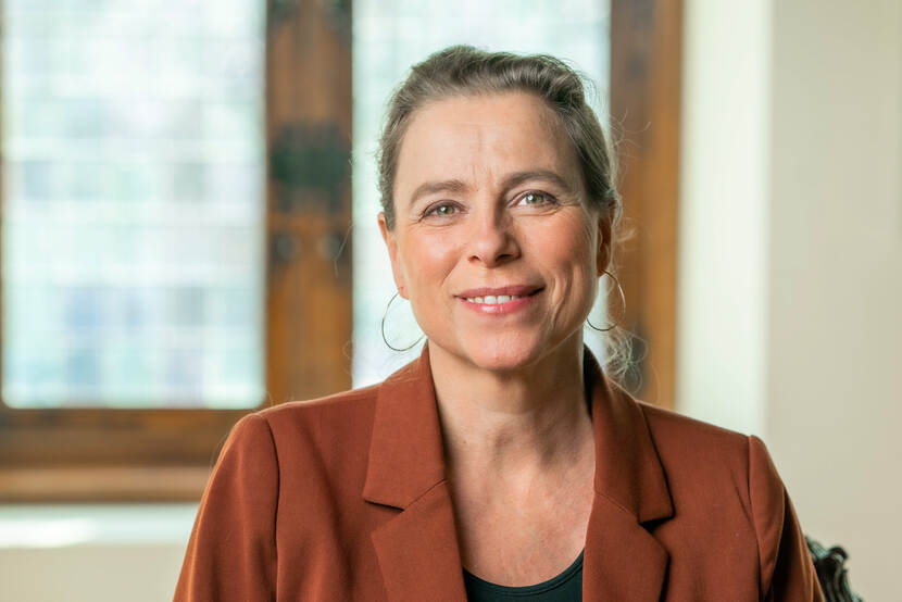 prof. S.J.M.H (Suzanne) Hulscher